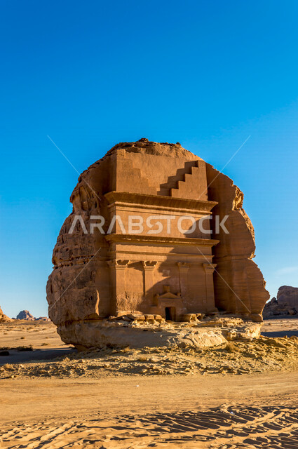 الجمال التاريخي لمدائن صالح في العلا بالمملكة العربية السعودية، الحضارة العربية القديمة، جمال التشكيلات الصخرية ، معالم اثرية تاريخية سياحية في السعودية ، السياحة في السعودية