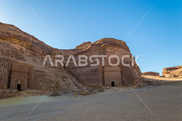 الجمال التاريخي لمدائن صالح في العلا بالمملكة العربية السعودية، الحضارة العربية القديمة، جمال التشكيلات الصخرية ، معالم اثرية تاريخية سياحية في السعودية ، السياحة في السعودية