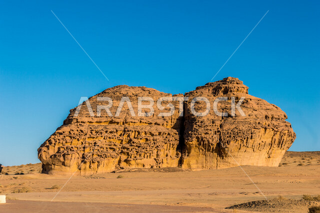 الجمال التاريخي لمدائن صالح في العلا بالمملكة العربية السعودية، الحضارة العربية القديمة، جمال التشكيلات الصخرية ، معالم اثرية تاريخية سياحية في السعودية ، السياحة في السعودية