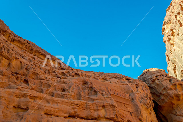 الجمال التاريخي لمدائن صالح في العلا بالمملكة العربية السعودية، الحضارة العربية القديمة، الجمال الطبيعي للتشكيلات الصخيرة، جمال الطبيعة الصحراوية، معالم اثرية تاريخية، السياحية في السعودية