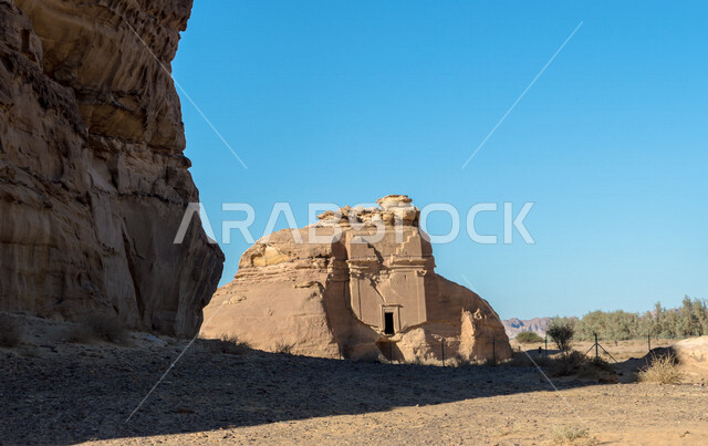 الجمال التاريخي لمدائن صالح في العلا بالمملكة العربية السعودية، الحضارة العربية القديمة، الجمال الطبيعي للتشكيلات الصخيرة، جمال الطبيعة الصحراوية، معالم اثرية تاريخية، السياحية في السعودية