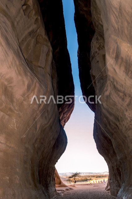 الجمال التاريخي لمدائن صالح في العلا بالمملكة العربية السعودية، الحضارة العربية القديمة، الجمال الطبيعي للتشكيلات الصخيرة، جمال الطبيعة الصحراوية، معالم اثرية تاريخية، السياحية في السعودية