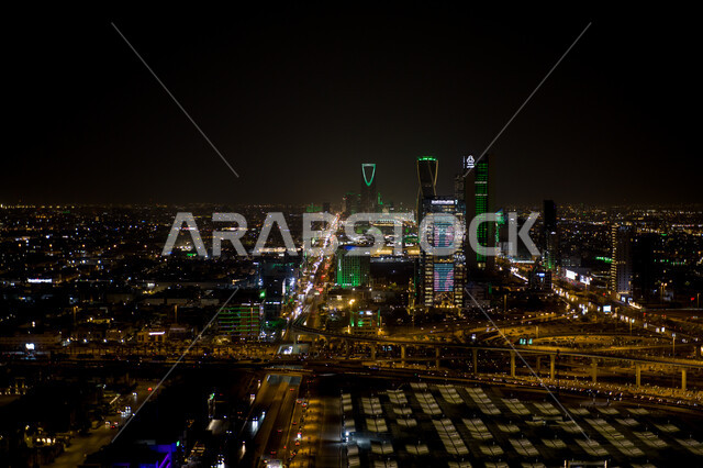 الفن الهندسي المعماري للمباني والمنشآت الاقتصادية في المملكة العربية السعودية, النمو والتطور العمراني للأبراج وناطحات السحاب المضيئة ليلاً, صورة مقربة لمركز الملك عبدالله المالي ( كافد )، الأماكن والمعالم المشهورة في الرياض