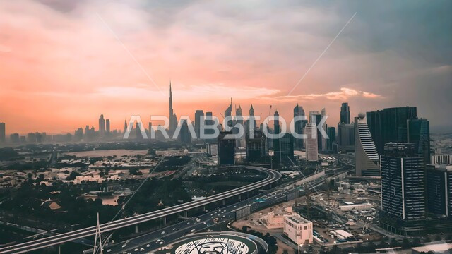 الفن الهندسي المعماري على الطراز الحديث للأبراج وناطحات السحاب في وقت الغروب، جذب واستقطاب السياح من انحاء العالم، الواجهة السياحية في الامارات العربية المتحدة, النمو والتطور العمراني في الخليج العربي