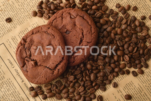 رقائق الشوكولاته الساخنه, رقاقات البسكويت الهشه اللذيذه, كوكيز, بسكويت بالشوكولاته, حلويات مخبوزه طازجه