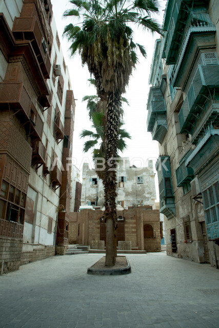 المدينة التاريخية في جدة بتصميم معماري عربي و إسلامي قديم ، بلد التاريخية في مدينة جدة ، أماكن سياحية جذابة في المملكة العربية السعودية