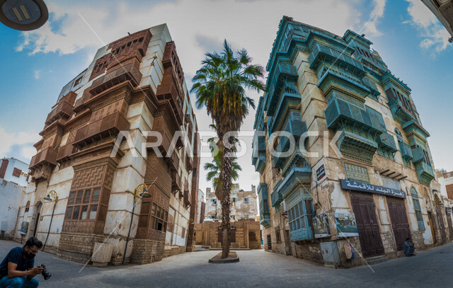 المدينة التاريخية في جدة بتصميم معماري عربي و إسلامي قديم ، بلد التاريخية في مدينة جدة ، أماكن سياحية جذابة في المملكة العربية السعودية