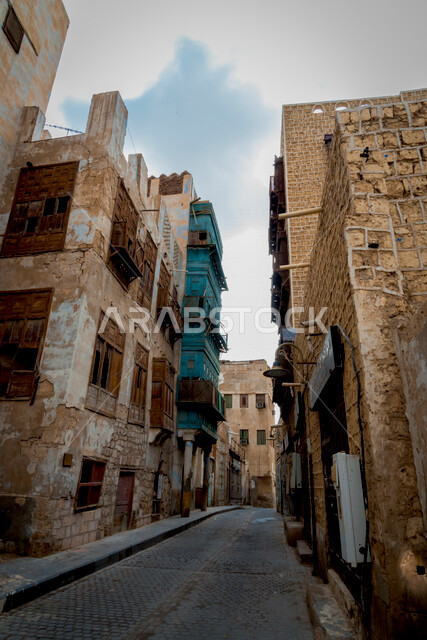 المدينة التاريخية في جدة بتصميم معماري عربي و إسلامي قديم ، بلد التاريخية في مدينة جدة ، أماكن سياحية جذابة في المملكة العربية السعودية