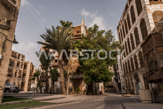 المدينة التاريخية في جدة بتصميم معماري عربي و إسلامي قديم ، بلد التاريخية في مدينة جدة ، أماكن سياحية جذابة في المملكة العربية السعودية