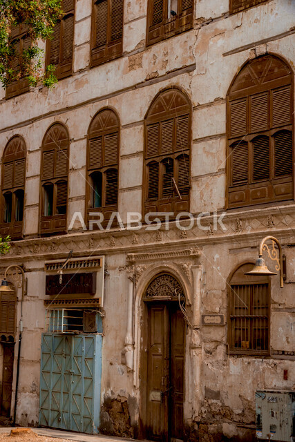 المدينة التاريخية في جدة بتصميم معماري عربي و إسلامي قديم ، بلد التاريخية في مدينة جدة ، أماكن سياحية جذابة في المملكة العربية السعودية