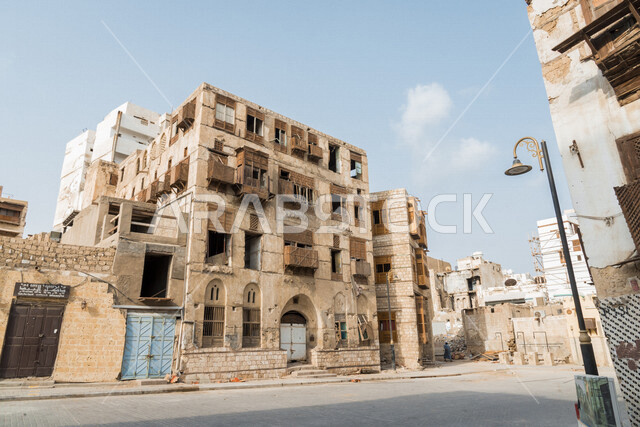 المدينة التاريخية في جدة بتصميم معماري عربي و إسلامي قديم ، بلد التاريخية في مدينة جدة ، أماكن سياحية جذابة في المملكة العربية السعودية