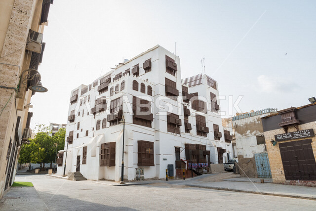 المدينة التاريخية في جدة بتصميم معماري عربي و إسلامي قديم ، بلد التاريخية في مدينة جدة ، أماكن سياحية جذابة في المملكة العربية السعودية