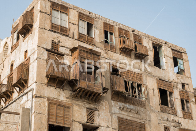 المدينة التاريخية في جدة بتصميم معماري عربي و إسلامي قديم ، بلد التاريخية في مدينة جدة ، أماكن سياحية جذابة في المملكة العربية السعودية