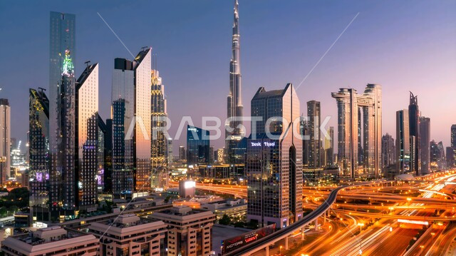 تطور البنية التحتية والشوارع والطرقات، التقدم العمراني للمباني والمنشآت التجارية والسكنية، الفن الهندسي المعماري لبرج خليفة في مدينة دبي، جذب واستقطاب السياح من شتى أنحاء العالم، الأبراج وناطحات السحاب في الإمارات العربية المتحدة، المعالم السياحية المشهورة