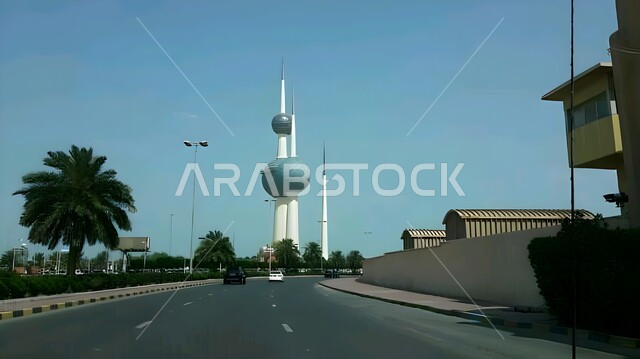 معالم وأماكن سياحية مشهورة في الكويت، الفن الهندسي المعماري لأبراج الكويت في منطقة رأس عجوزة, التطور والتقدم العمراني على الطراز الحديث للمباني وناطحات السحاب, الطرق والشوارع الاسفلتية المعبدة