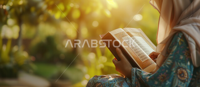 التقرب إلى الله تعالى بتلاوة المصحف الشريف, التعبد وأداء الفرائض والعبادات في الدين الإسلامي، مفهوم التسبيح والتهليل، الهداية بنور القرآن الكريم, حفظ و تفسير كلام الله عز وجل، صورة مقربة لفتاة عربية خليجية سعودية محجبة تتلو كتاب الله