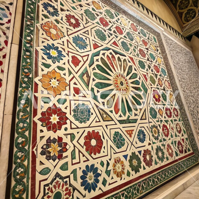The concept of worship and getting closer to God, traditional Arabic decorations engraved on the walls of a mosque, Islamic engravings and decorations, architectural engineering art in the Arab-Islamic style, elegant exterior designs and decorations for mosques in the Kingdom of Saudi Arabia