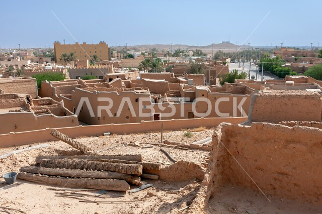 المباني التاريخية الأثرية, مناطق جذب واستقطاب السياح, التصاميم الهندسية المعمارية على الطراز القديم, البيوت الطينية القديمة في المجمعة، الأماكن السياحية التراثية المشهورة في المملكة العربية السعودية