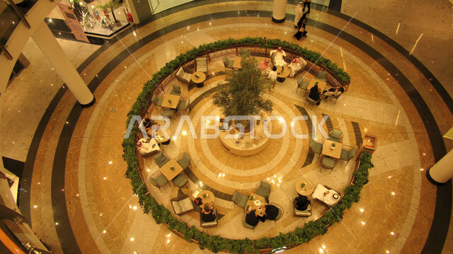 خيارات تسوق متنوعة وعديدة في سيتي سنتر بمملكة البحرين، الشراء من الماركات العالمية، التجول في المراكز التجارية للتسوق واستغلال العروض والتخفيضات الموسمية، التصميم الهندسي المعماري والديكور الداخلي المميز، أماكن ومعالم سياحية مشهورة