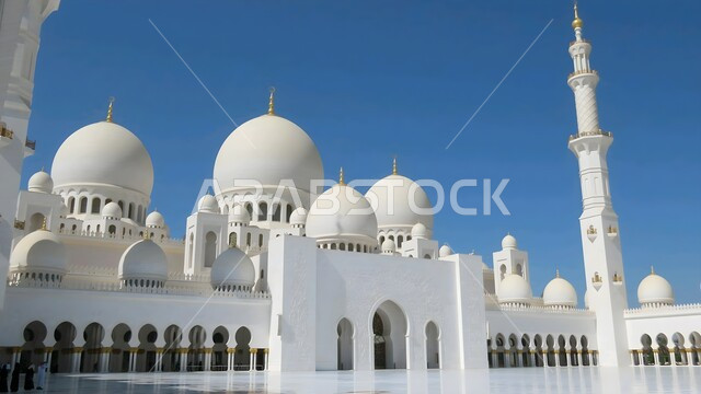 مفهوم العبادة والتقرب إلى الله تعالى, التطور والتقدم العمراني الإماراتي, معالم إسلامية مقدسة, نداء المسلمين لأداء العبادات والفرائض, الفن الهندسي المعماري لبناء القبب والمآذن في مساجد الإمارات, مسجد الشيخ زايد الكبير المبني على الطراز الاسلامي الحديث في أبوظبي