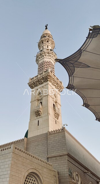 مأذنة المسجد النبوي الشريف في المدينة المنورة, المعالم الدينية الإسلامية المقدسة في المملكة العربية السعودية, مفهوم العبادة والتقرب إلى الله تعالى, الفن الهندسي المعماري لبناء المساجد