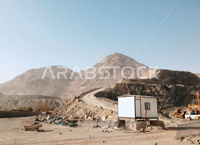 Famous religious landmarks in Saudi Arabia, distinctive landscapes, Islamic holy places, mountain peaks and heights, rock formations and formations on Jabal Al-Nour in Makkah