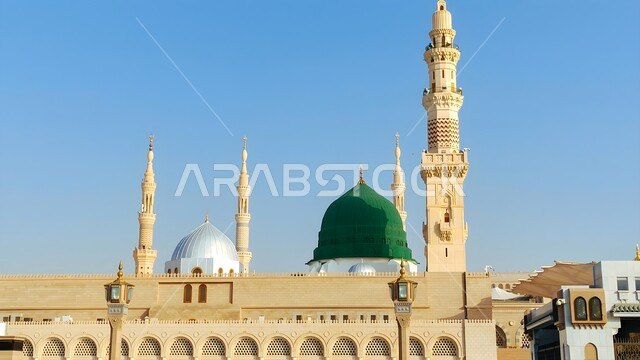 القبة الخضراء للمسجد النبوي الشريف في المدينة المنورة, المعالم والأماكن الدينية الإسلامية المقدسة في المملكة العربية السعودية, العبادة والتقرب إلى الله تعالى, الفن الهندسي المعماري لبناء المساجد على الطراز الإسلامي