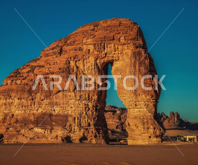 جبل الفيل في مدينة العلا, التكوينات والتشكيلات الصخرية في المملكة العربية السعودية، المعالم التاريخية الأثرية، الطبيعة الجافة في المناطق الصحراوية، الأماكن والمعالم السياحية المشهورة, مفهوم الحضارات القديمة