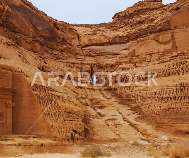 مدائن صالح في مدينة العلا, التكوينات والتشكيلات الصخرية في المملكة العربية السعودية، مفهوم الحضارات القديمة، المعالم التاريخية الأثرية، الطبيعة الجافة في المناطق الصحراوية، الأماكن والمعالم السياحية المشهورة