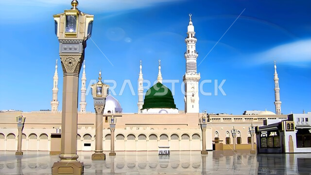 العبادة والتقرب الى الله، القبة الخضراء في المسجد النبوي الشريف في المدينة المنورة، الفن الهندسي المعماري للمآذن، التصاميم والديكورات الداخلية على الطراز الإسلامي، أماكن دينية إسلامية مقدسة في المملكة العربية السعودية