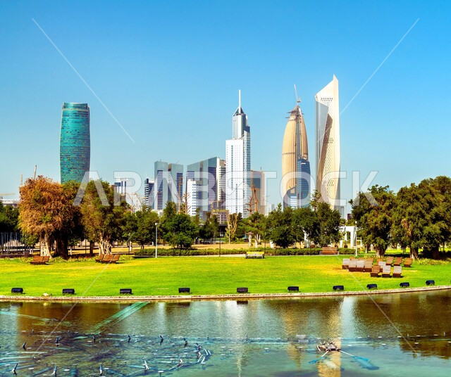 الفن الهندسي المعماري الحديث للمنشآت والمباني السكنية والتجارية, الواجهة البحرية على ساحل الخليج العربي, التطور والتقدم العمراني على الطراز العصري في دولة الكويت, الأبراج وناطحات السحاب المطلة على الشاطئ، مناطق جذب السياح من شتى أنحاء العالم