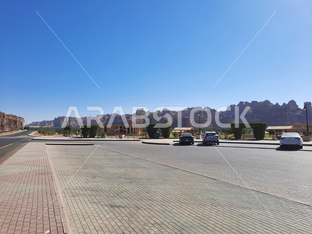 منتزه العلا الشتوي، الطرقات والشوارع الاسفلتية المعبدة في الصحراء، التشكيلات و التكوينات الصخرية وسط صحاري المملكة العربية السعودية، المعالم التاريخية القديمة في مدائن صالح، الأماكن السياحية في المناطق الصحراوية