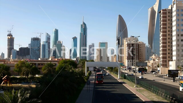 الفن الهندسي المعماري الحديث للمنشآت والمباني السكنية والتجارية, التطور والتقدم العمراني على الطراز العصري للأبراج وناطحات السحاب في دولة الكويت، مناطق جذب السياح من شتى أنحاء العالم، الاهتمام بزراعة الأشجار والنباتات الخضراء