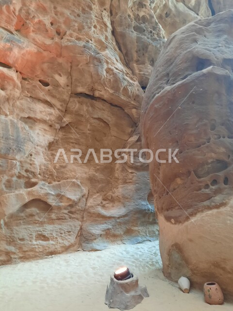 الطريق المؤدي الى كوفي الشلال في العلا، التكوينات والتشكيلات الصخرية في مدائن صالح، الطبيعة الصحراوية في المملكة العربية السعودية، معالم تاريخية أثرية قديمة، المناظر الجبلية في الصحراء