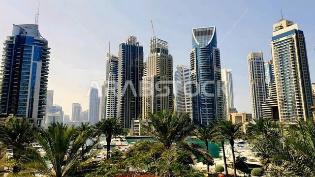 الفن الهندسي المعماري على الطراز الحديث والمتطور للمباني السكنية, أفق مدينة دبي, النهضة الاقتصادية والتطور العمراني لأبراج وناطحات السحاب في الامارات العربية المتحدة، معالم سياحية مشهورة