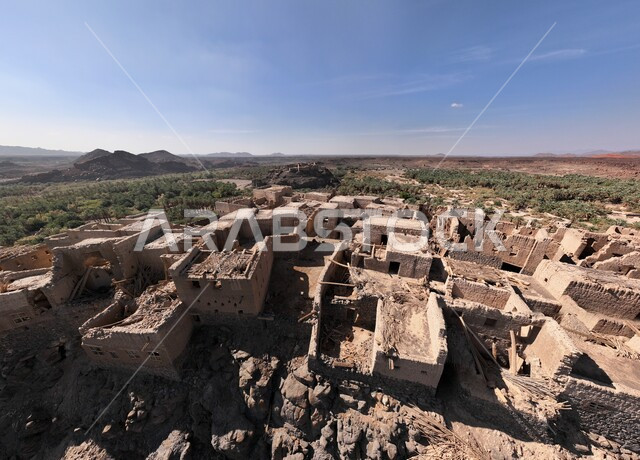 مناطق قديمة مشهورة، الحصون والقلاع التراثية، حصن خيبر بالمملكة العربية السعودية، الطبيعة الصخرية الخضراء في مطل الروان في المدينة المنورة، القمم و المرتفعات الجبلية