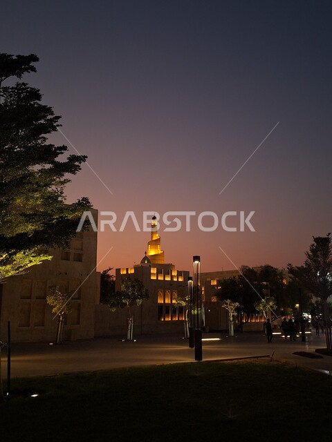 الأنشطة الثقافية والفكرية المتنوعة، مسجد الفنار في مدينة الدوحه في قطر، المعالم الدينية الإسلامية المشهوره، الفن الهندسي المعماري لمركز الشيخ عبد الله بن زيد الثقافي، المسجد الحلزوني منارة حضارية