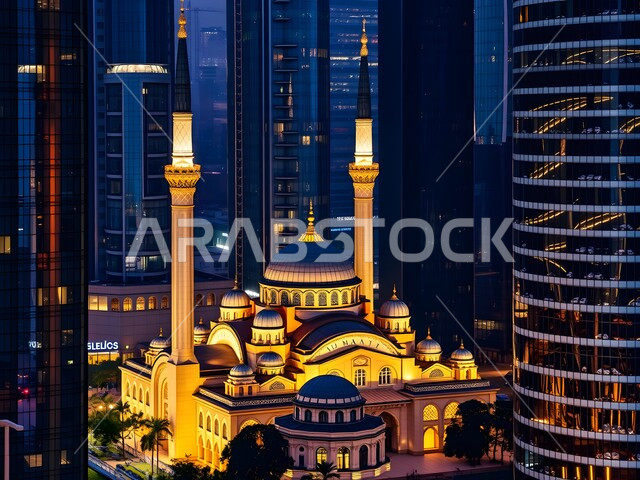 الأماكن الدينية المقدسة على الطراز العصري الحديث في الليل، مفهوم العباده والتقرب إلى الله، أداء فريضة الصلاة، التصميم الاسلامي والديكور الخارجي للمآذن والقبب، الفن الهندسي المعماري لبناء مسجد في المملكة العربية السعودية