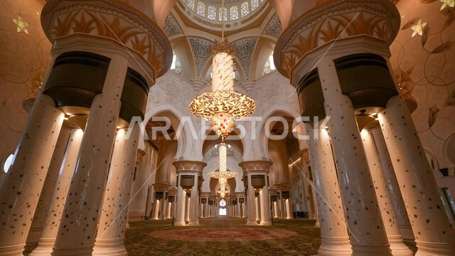 Interior decoration of Sheikh Zayed Mosque in Abu Dhabi, architectural art of building mosques in the Arab Islamic style, distinctive interior designs and decorations, famous Islamic religious landmarks and places in the United Arab Emirates