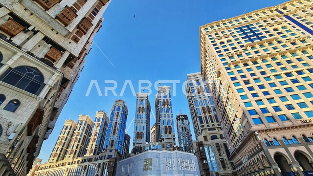 الفن الهندسي المعماري للابراج المحيطة بالحرم المكي الشريف، أداء مناسك الحج والعمرة، معالم دينية إسلامية مقدسة، المسجد الحرام بمكة المكرمة بالمملكة العربية السعودية