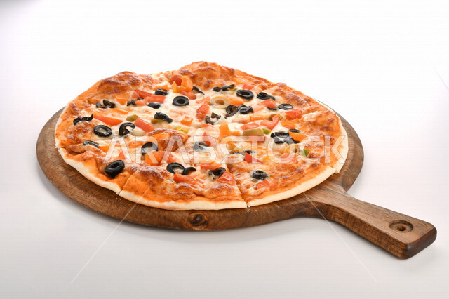 Delicious pizza pie baked with vegetables and cheese, divided pizza pie, delicious dishes, how to prepare and serve pizza