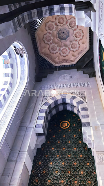 The architectural engineering art of the Grand Mosque in Mecca ...