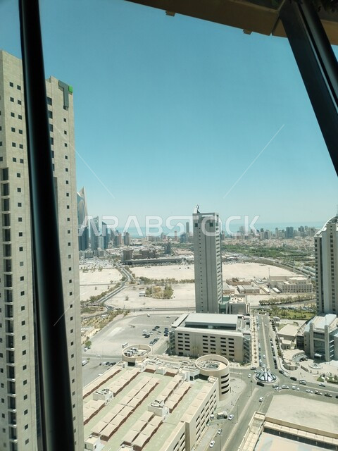 معلم سياحي مشهور، الفن الهندسي المعماري المميز على الطراز الحديث لبرج جاسم في النهار، الأبراج وناطحات السحاب في مدينة الكويت، مقصد الزوار من شتى أنحاء العالم، التقدم والتطور العمراني للمنشأت التجارية، الواجهة الحضارية في دولة الكويت