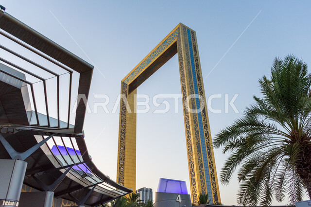 السياحة في الإمارات العربية المتحدة, الفن الهندسي المعماري على الطراز الحديث, جذب واستقطاب السياح من جميع أنحاء العالم, الأماكن والمعالم السياحية المشهورة, التصميم المميز لبرواز دبي