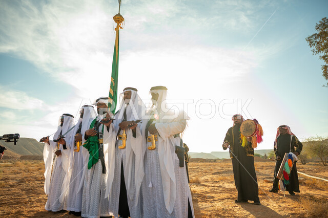 يوم بدينا ٢٢فبراير، إحياء التراث السعودي بعرض فلكلوري بإحدى المناطق الصحراوية بالمملكة، فرقة للاحتفال بالعيد الوطني بالرقص بالسيف وقرع الطبل، ذكرى تأسيس الدوله السعوديه الأولى ١٧٢٧م، مفهوم حب الوطن والانتماء إليه، ارتداء زي العرضة النجدية الشعبية بمناسبة وطنية