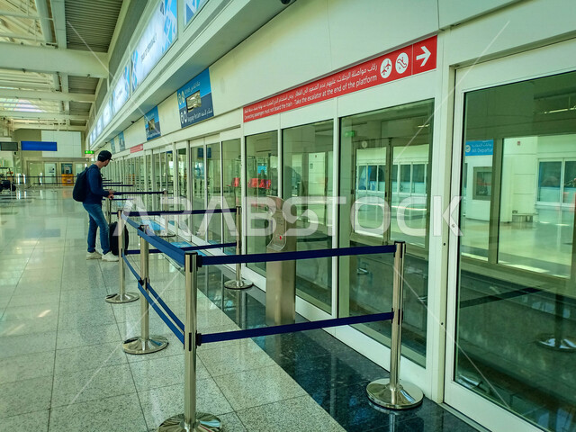 Dubai metro stations in the United Arab Emirates, Dubai landmarks, tourism in the United Arab Emirates