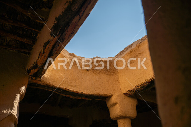 المباني الأثرية التاريخية في المملكة العربية السعودية, إحياء ذكرى يوم تأسيس الدولة السعودية الأولى 1727 م، يوم بدينا 22 فبراير, بيت تراثي طيني على الطراز القديم, الحفاظ على الآثار والحضارة