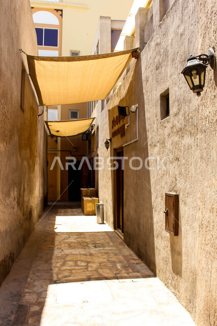 معلم تاريخي أثري في دولة الإمارات العربية المتحدة , متحف دبي الشاعر العقيلي التراثي الأثري , السياحة والسفر .