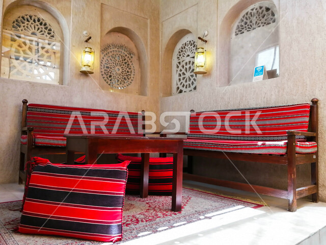 معلم تاريخي أثري في دولة الإمارات العربية المتحدة , متحف دبي الشاعر العقيلي التراثي الأثري , السياحة والسفر .