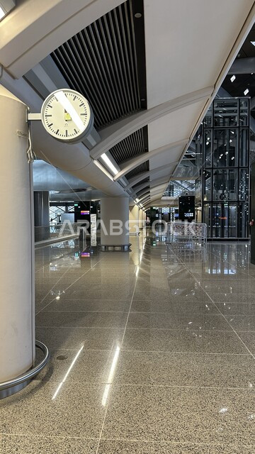 Haramain High Speed ​​Rail Station in the Kingdom of Saudi Arabia, a convenient means of transportation for pilgrims and Umrah performers, the engineering art of developing and advancing means of transportation, a fast electric line linking Mecca and Medina, the ability to move from one area to another